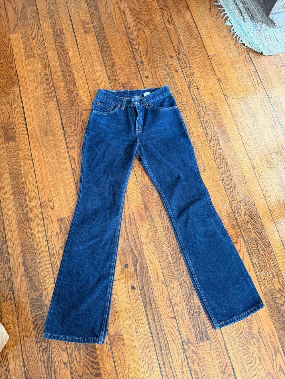 Levi’s vintage Classic Dark Blue Women's Bootcut 517 Jeans size 5JR - Picture 2 of 9